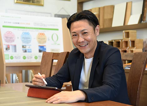 見て触れて比較できる最大級のショールーム