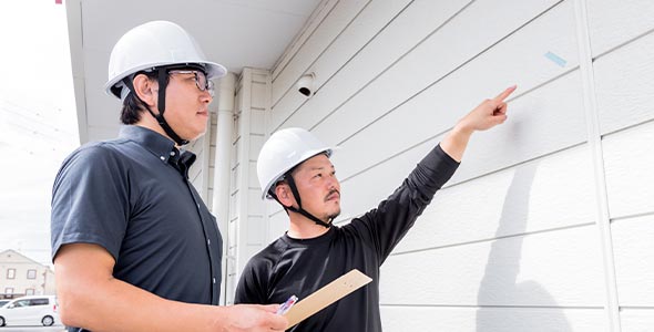 有資格の外壁診断士が無料で見積り