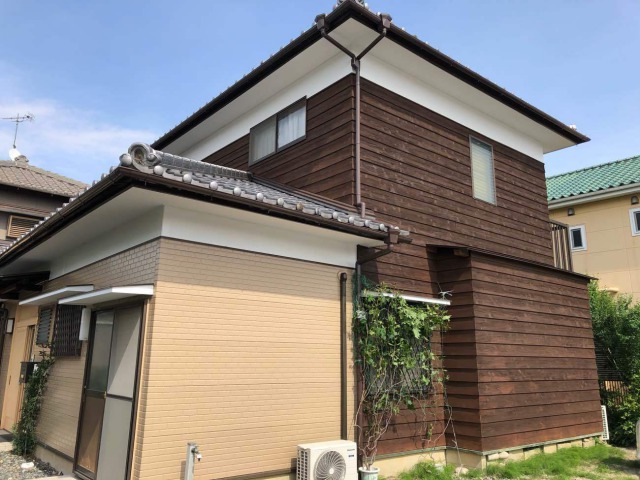 【高浜市S様邸】無機塗料セミフロンスーパーアクアⅡと木材保護塗料キシラデコールアクオステージで外壁塗装を行いました！
