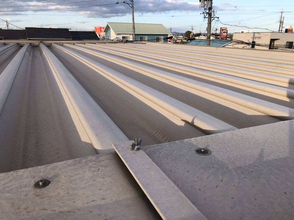 お家の外壁・屋根だけじゃない！ 折板屋根塗装についてご紹介！